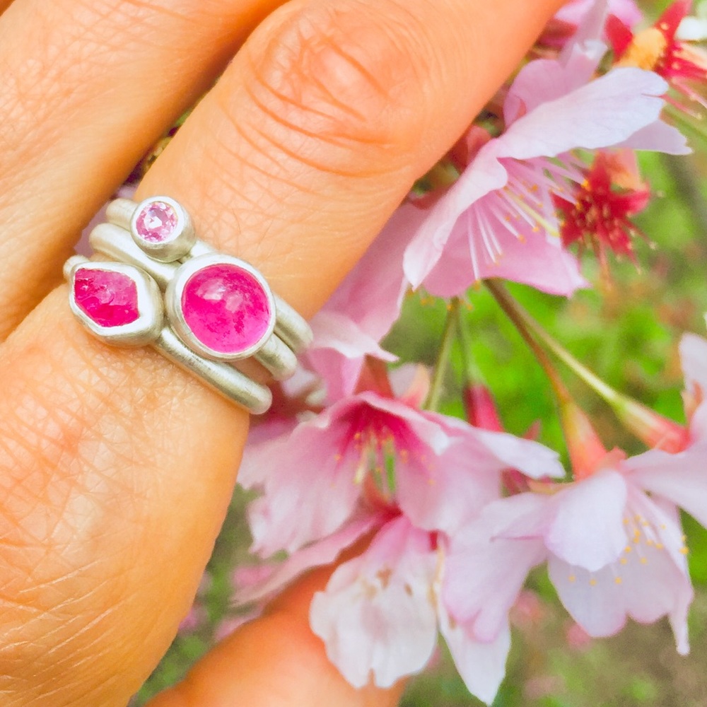 NATURAL RARE HOT PINK SAPPHIRE MATTE STERLING RING - Picture 8 of 8